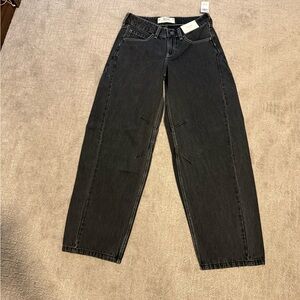 Hollister Black-Washed Low-Rise Barrel Denim Jeans